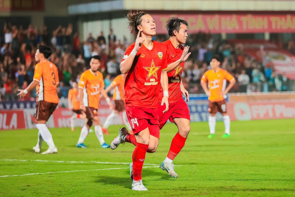 Le Viktor Từ ngọc thô tại VLeague đến tân binh đáng kỳ vọng của U22 Việt Nam 1