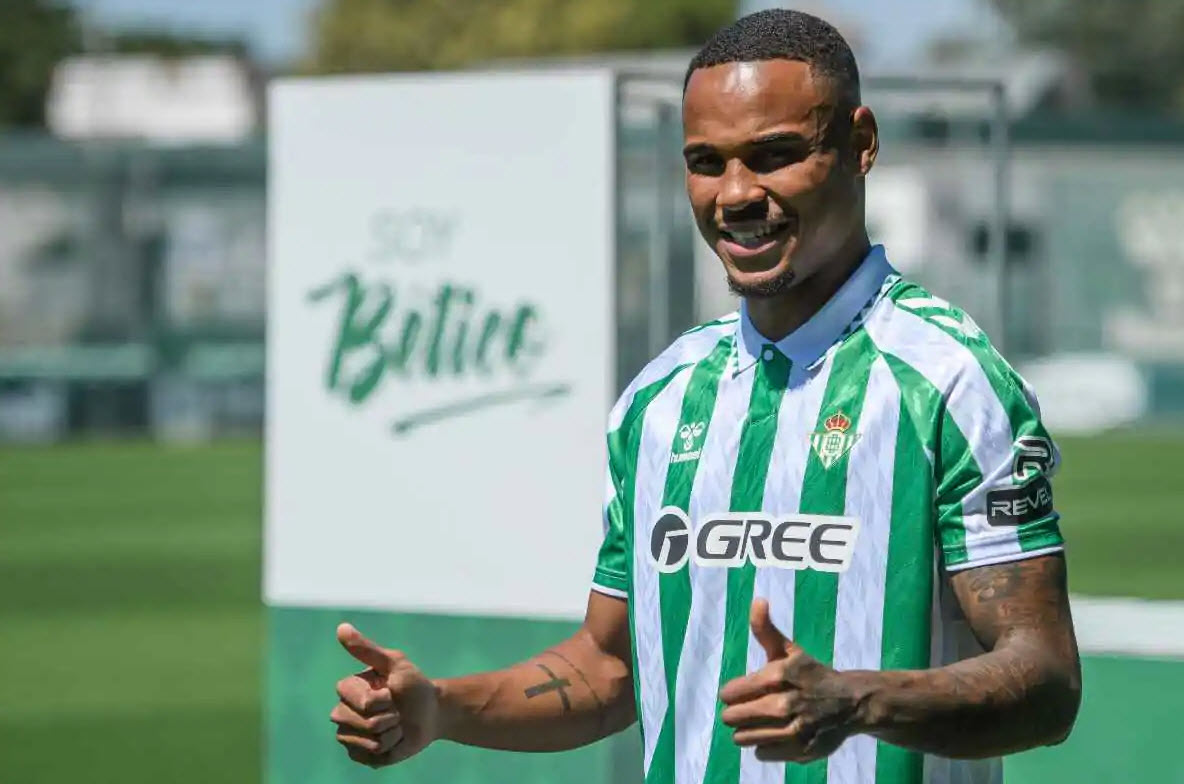 Tiểu sử cầu thủ Natan