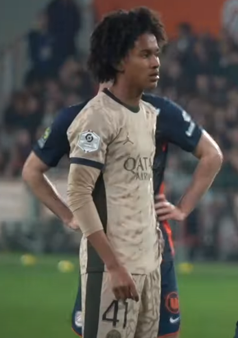 Thông tin, tiểu sử của cầu thủ Senny Mayulu 1