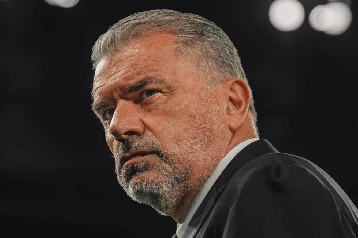 HLV Ange Postecoglou chia se sau tran thang AZ