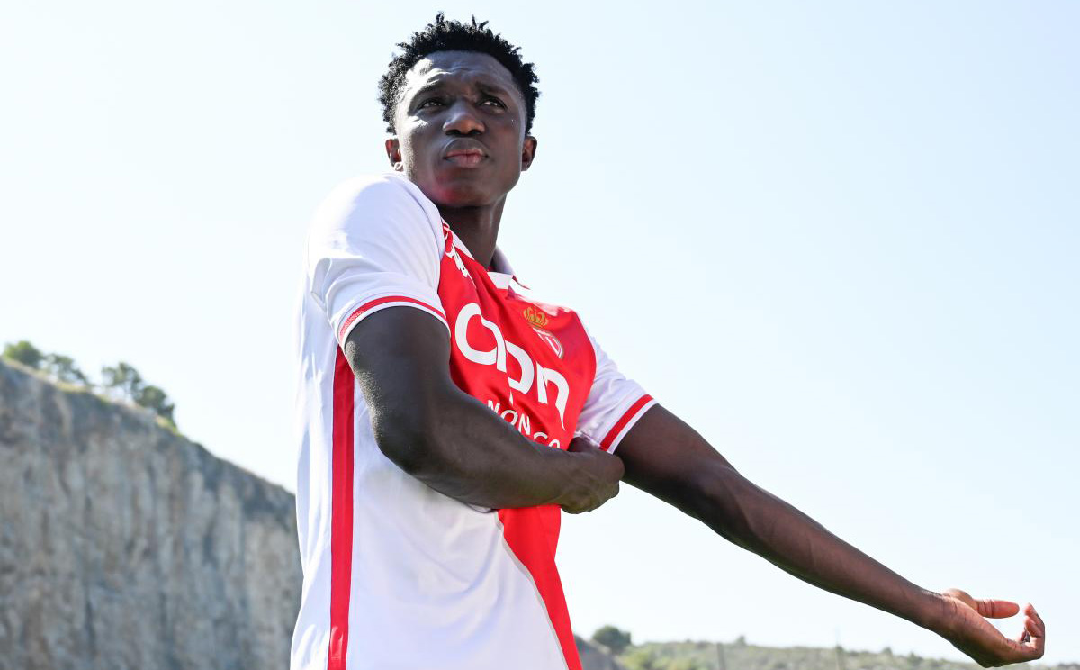 Cau thu Lamine Camara