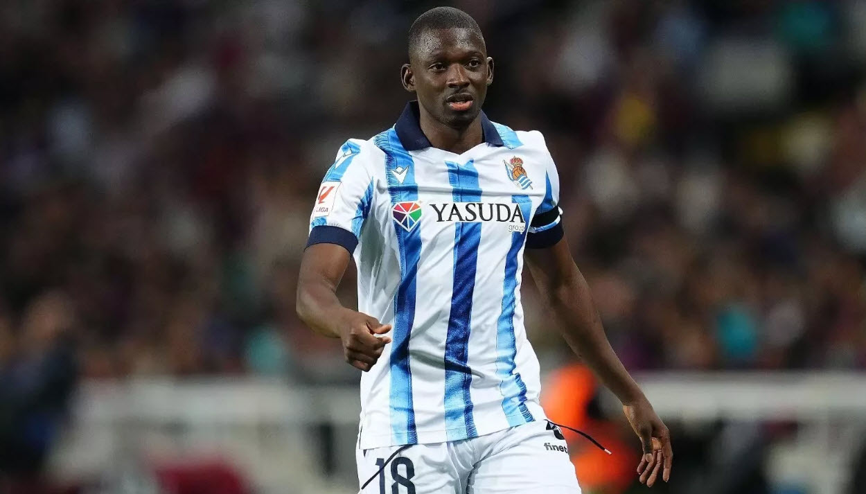 Tiểu sử cầu thủ Hamari Traore