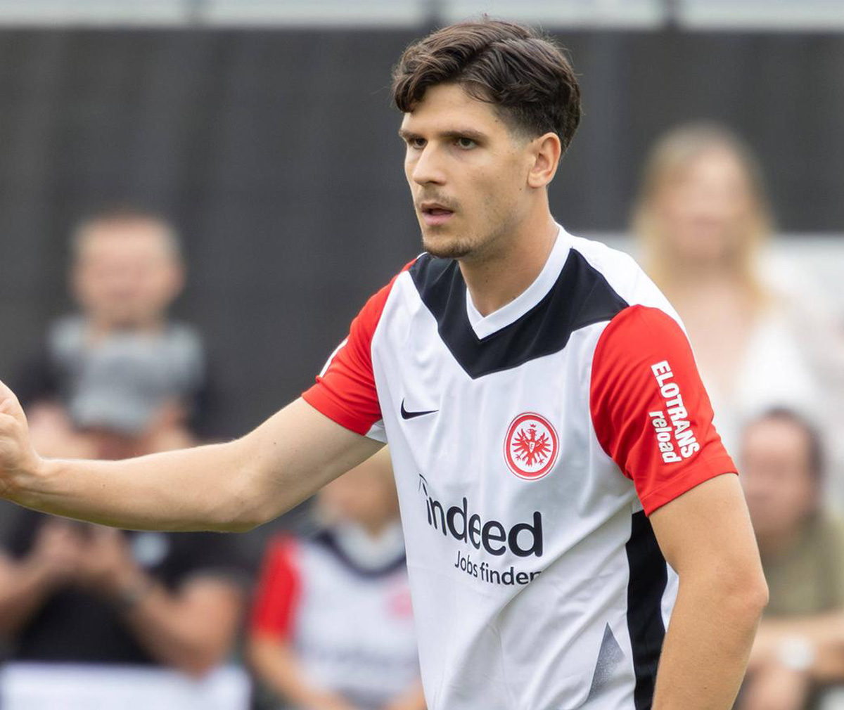 tieu-su-cau-thu-igor-matanovic