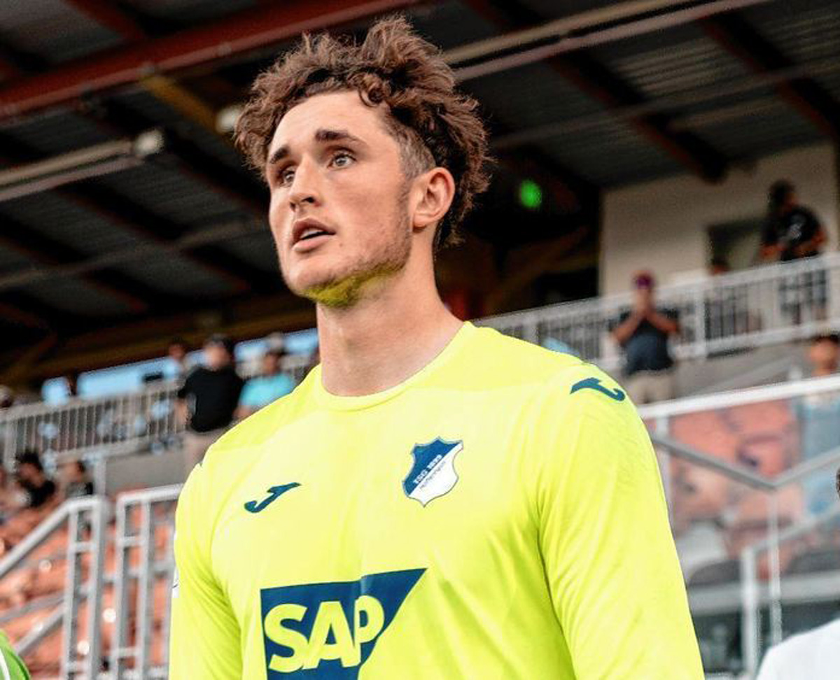 tieu-su-lukas-petersson tieu-su-lukas-petersson