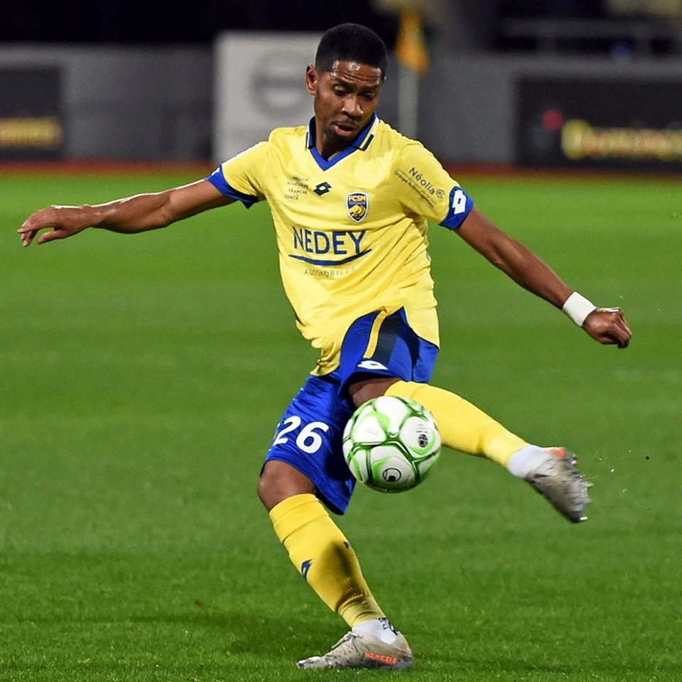 Cao Pendant Quang Vinh và ký ức đẹp ngày đối đầu với Luis Nani 8
