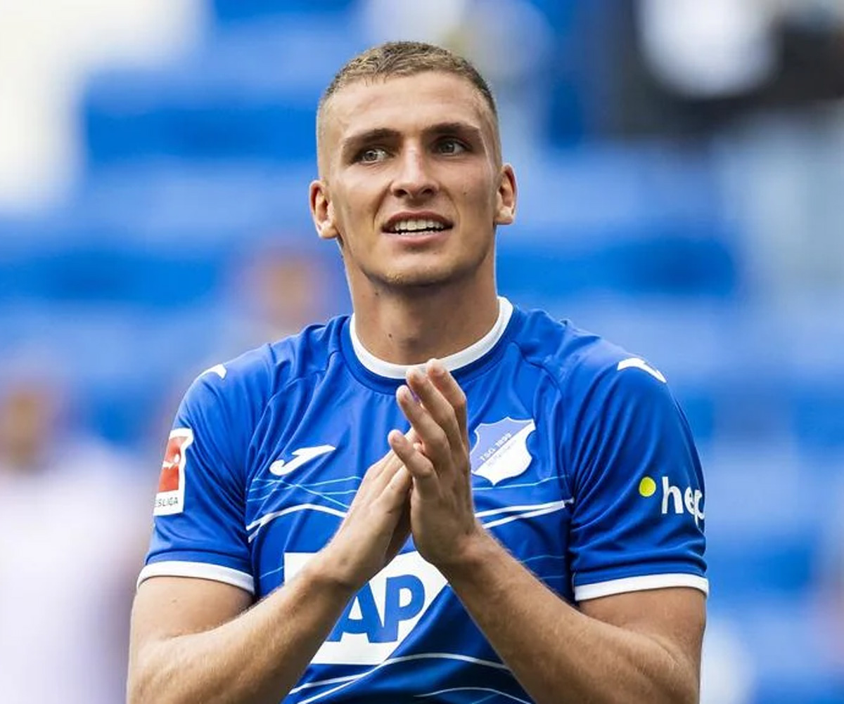 tieu-su-cau-thu-grischa-promel