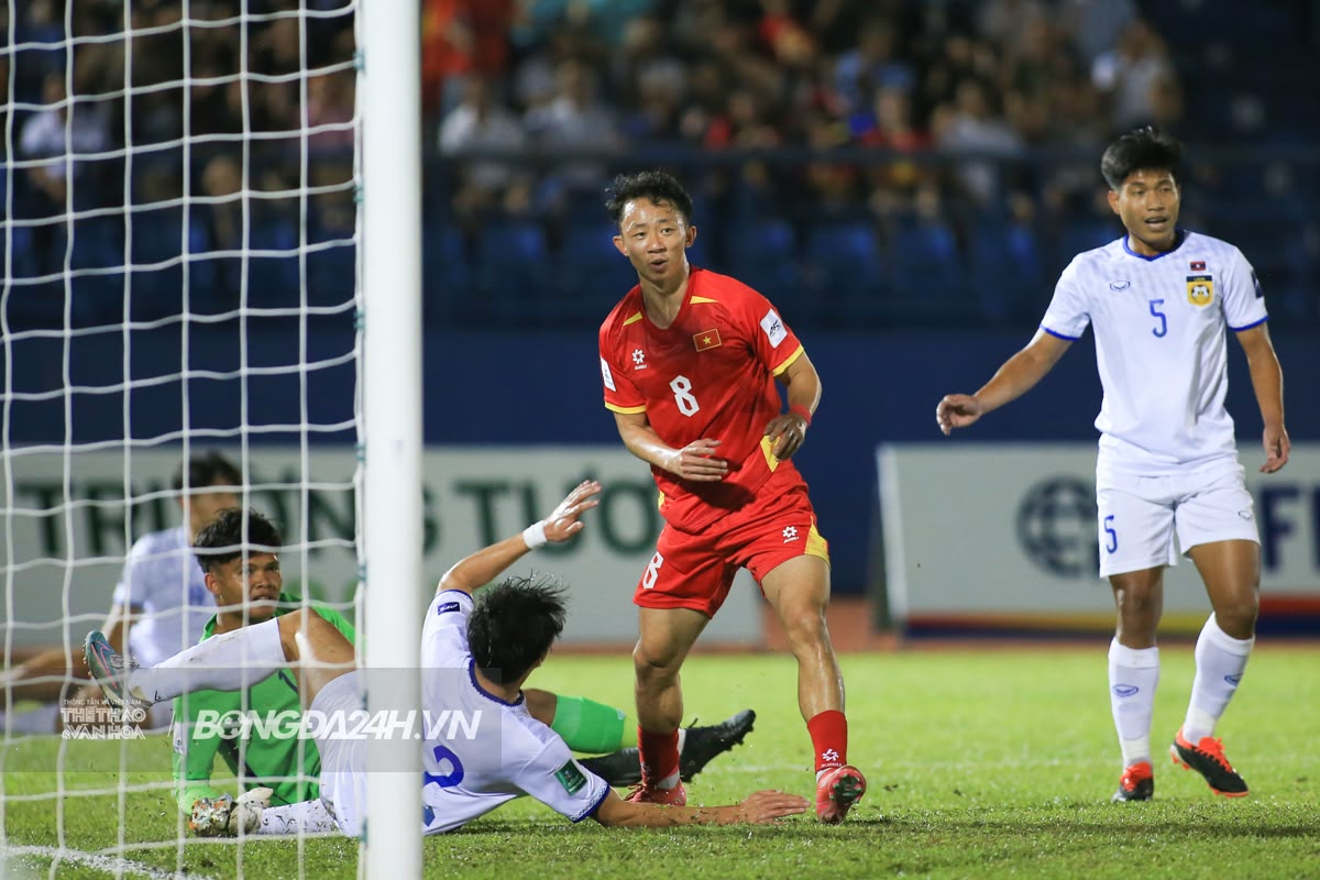 Nỗi lo hàng công của HLV Kim Sang Sik 3