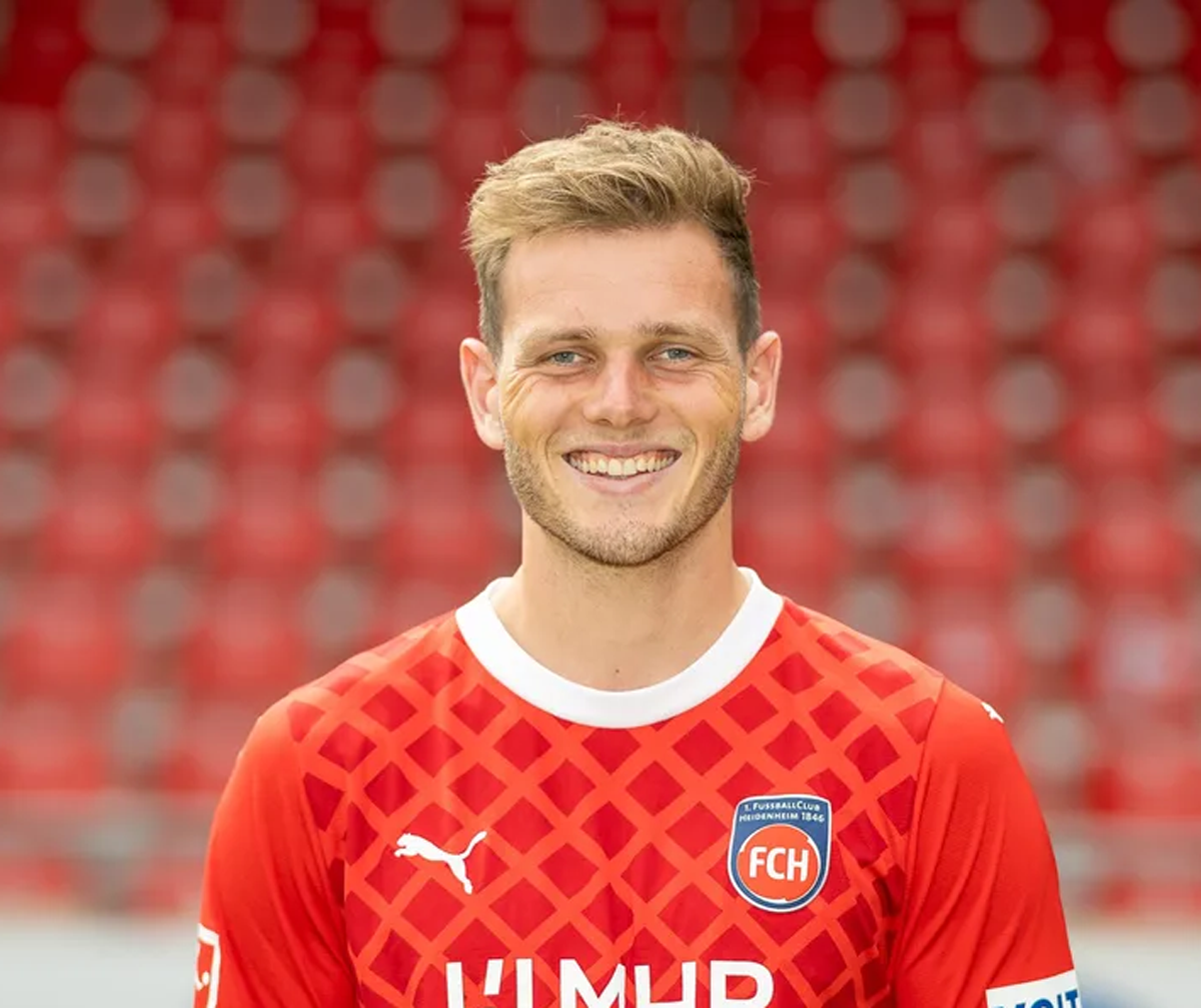 tieu-su-cau-thu-tim-siersleben