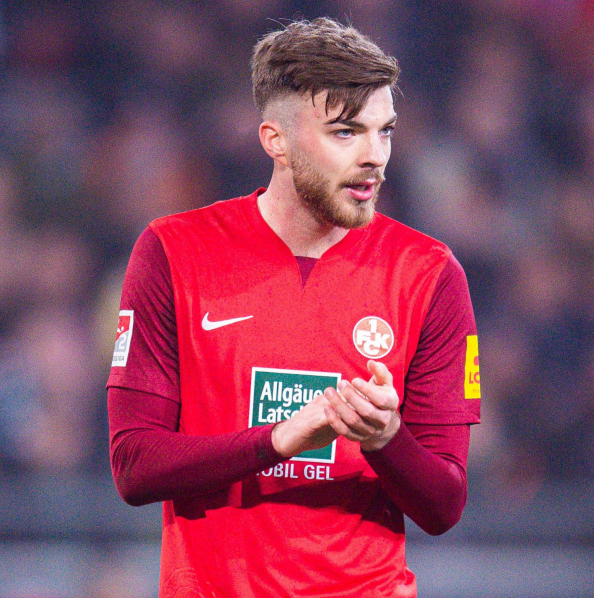 Thông tin tiểu sử tiền vệ Julian Niehues 1 Thông tin tiểu sử tiền vệ Julian Niehues 1