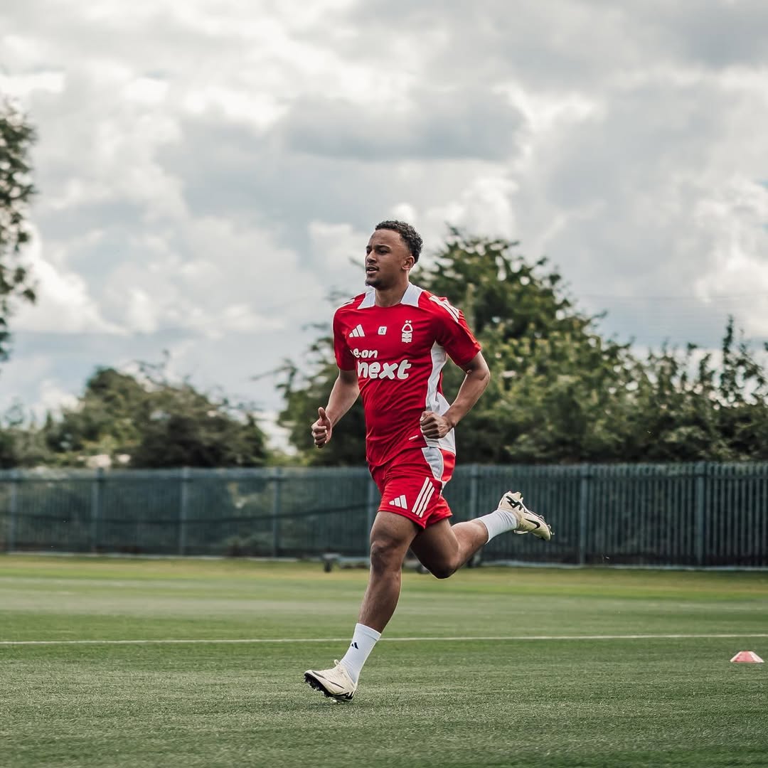Eric da Silva Moreira nổi lên như tài năng trẻ đáng chờ đợi Eric da Silva Moreira nổi lên như tài năng trẻ đáng chờ đợi