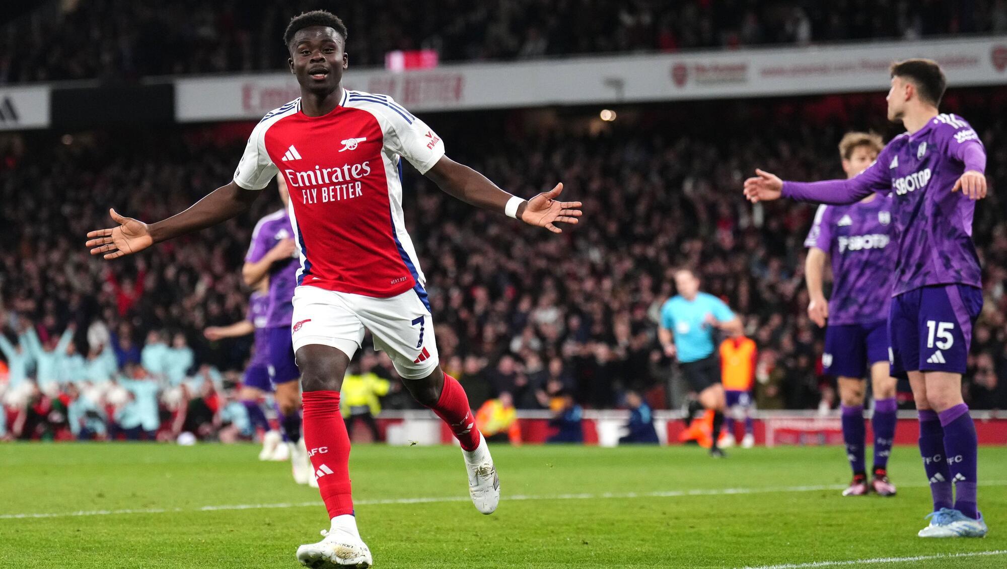 Bukayo Saka Nụ cười ngày trở lại 1 Bukayo Saka Nụ cười ngày trở lại 1