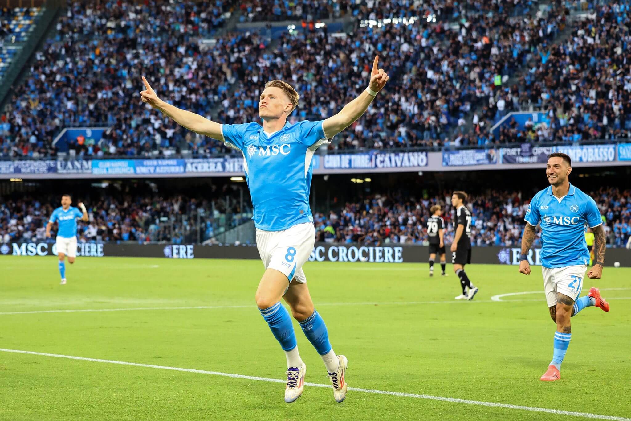 Scott McTominay Tìm lại chính mình tại Napoli 4