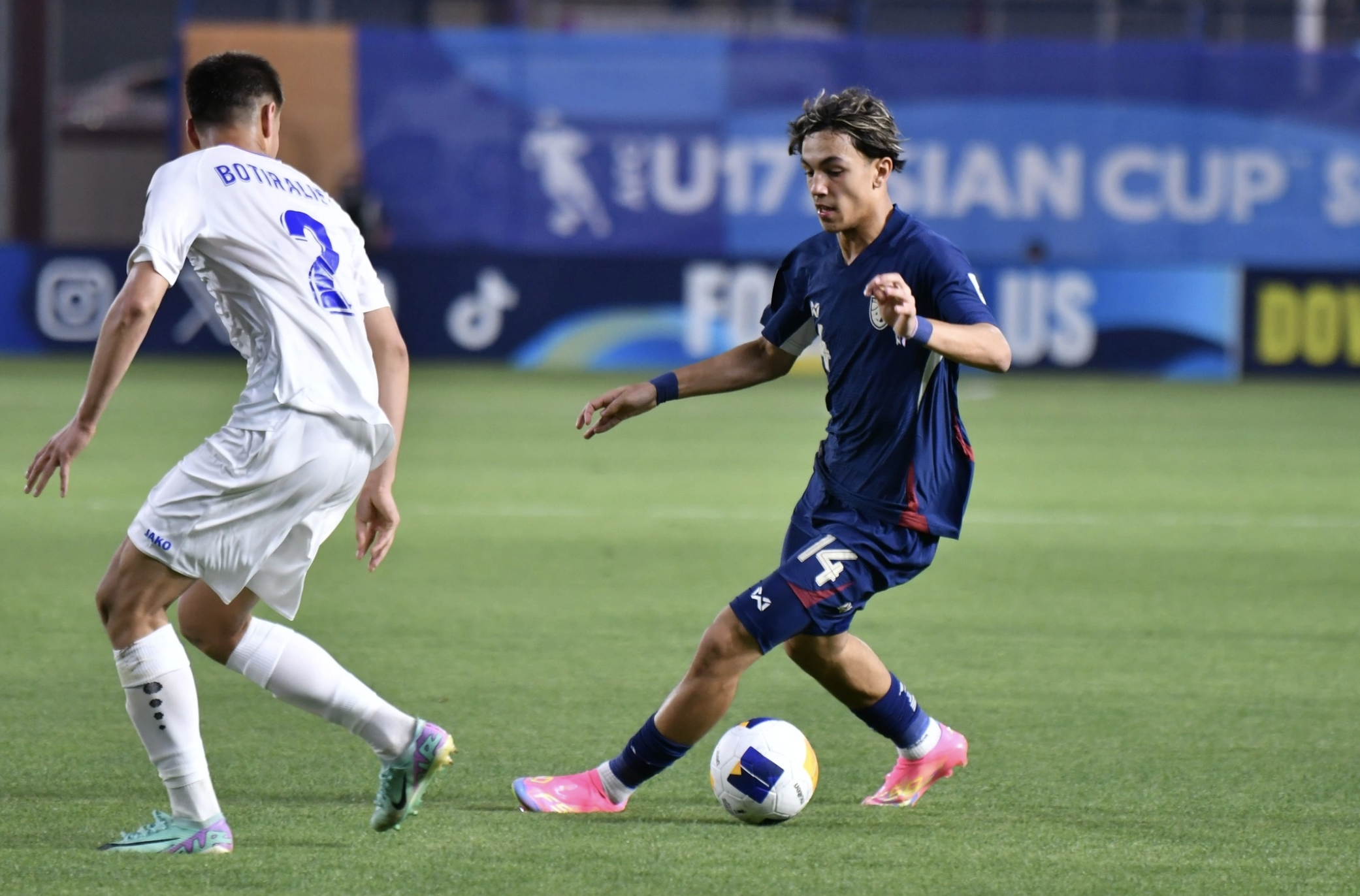 Tien dao U17  Thai Lan Silva Mexes