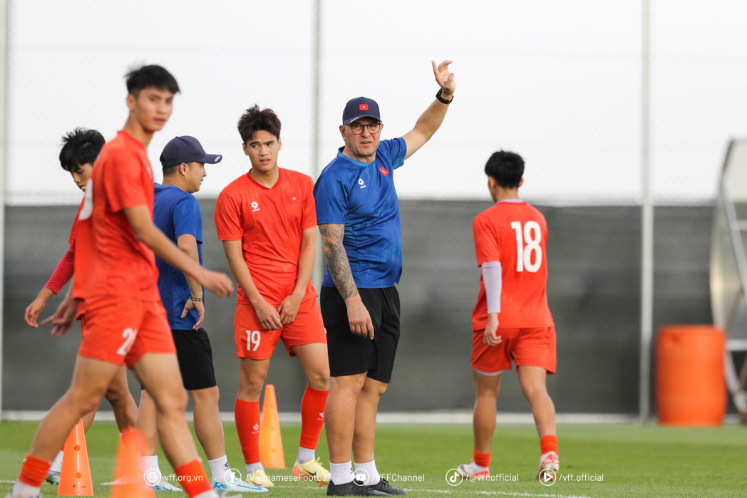U17 Viet Nam tich cuc tap luyen huong den tran dau voi U17 Nhat Ban