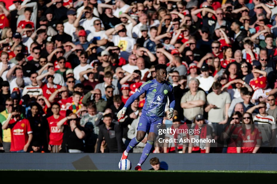 Andre Onana trong trận đấu với Man City Andre Onana trong tran dau voi Man City