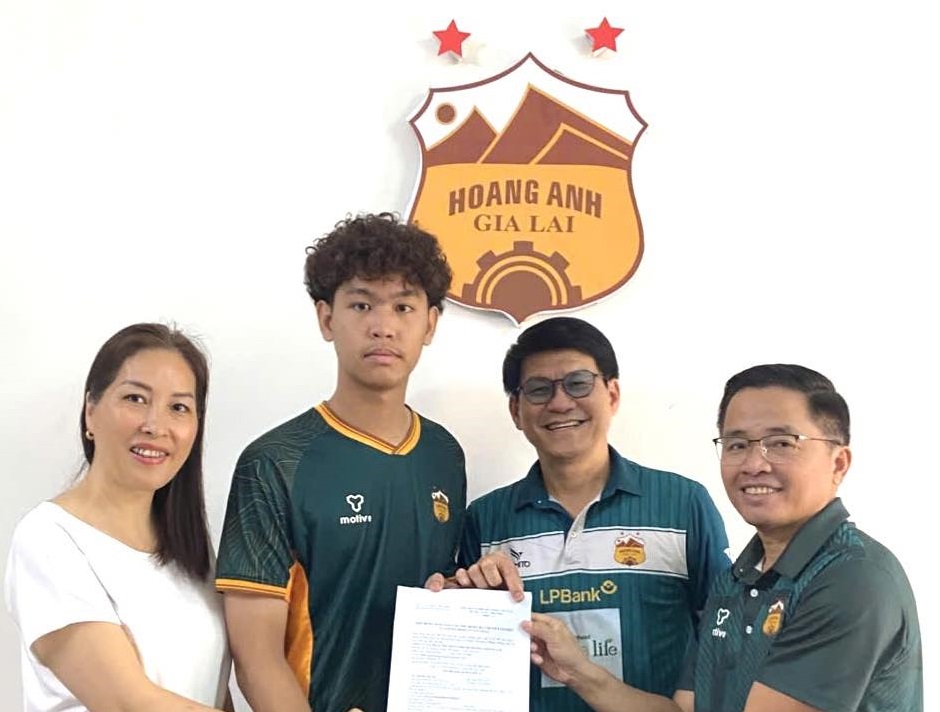 Tham vọng của CLB HAGL sau bản hợp đồng với HLV thủ môn mới 2