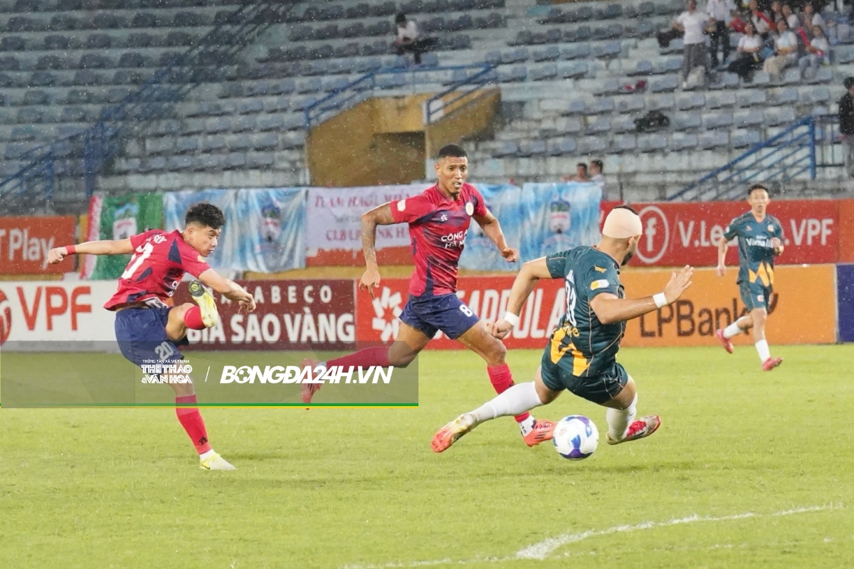 Niềm vui trở lại với Phan Văn Đức 1