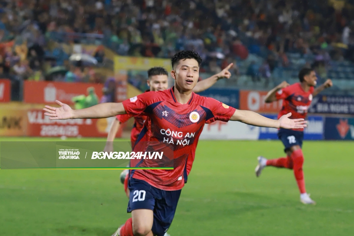 Phan Văn Đức quyết tâm lấy lại vị trí tại CAHN trong mùa giải mới 1