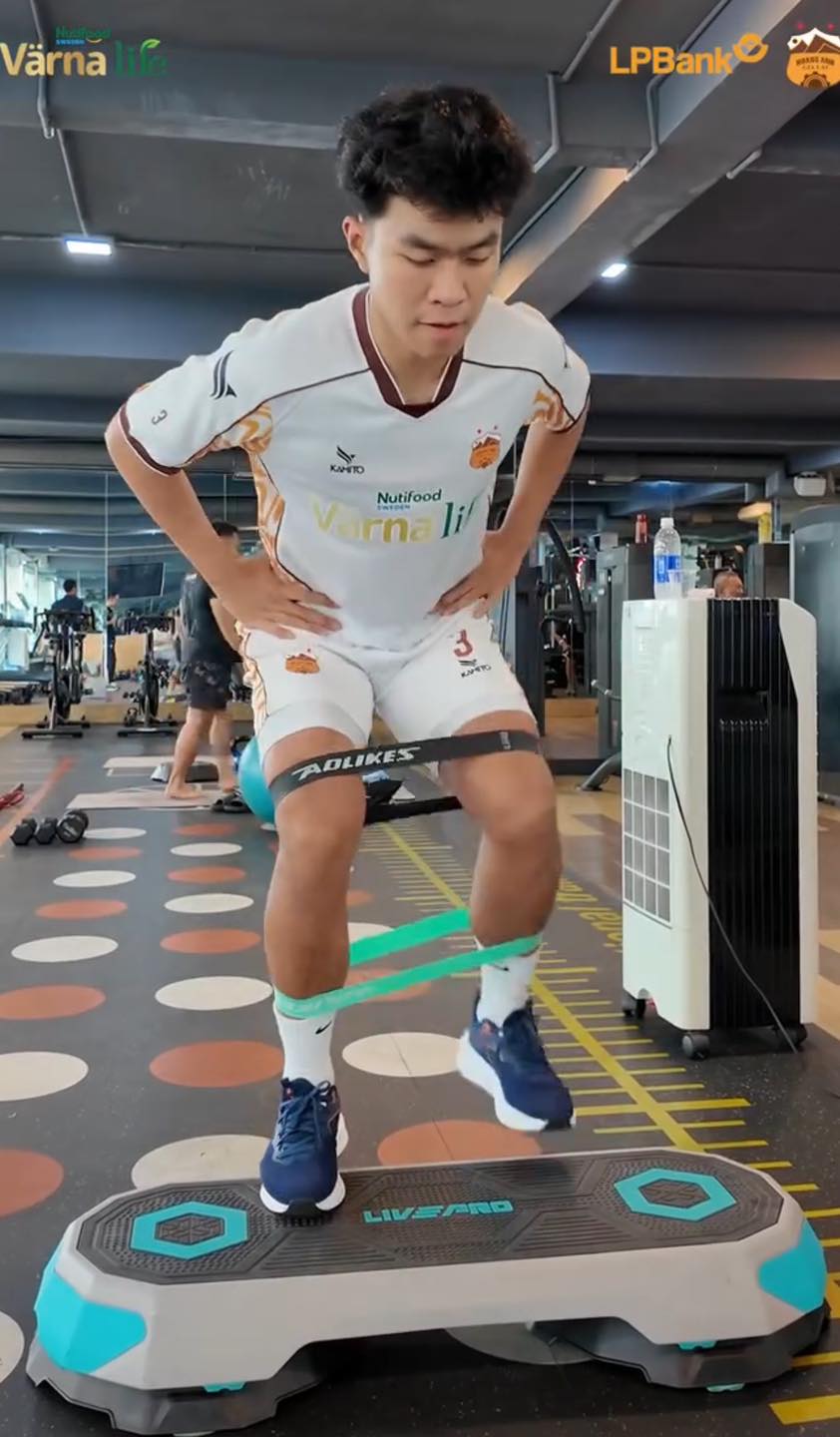 HLV trưởng HAGL báo tin mừng về Phạm Lý Đức 1