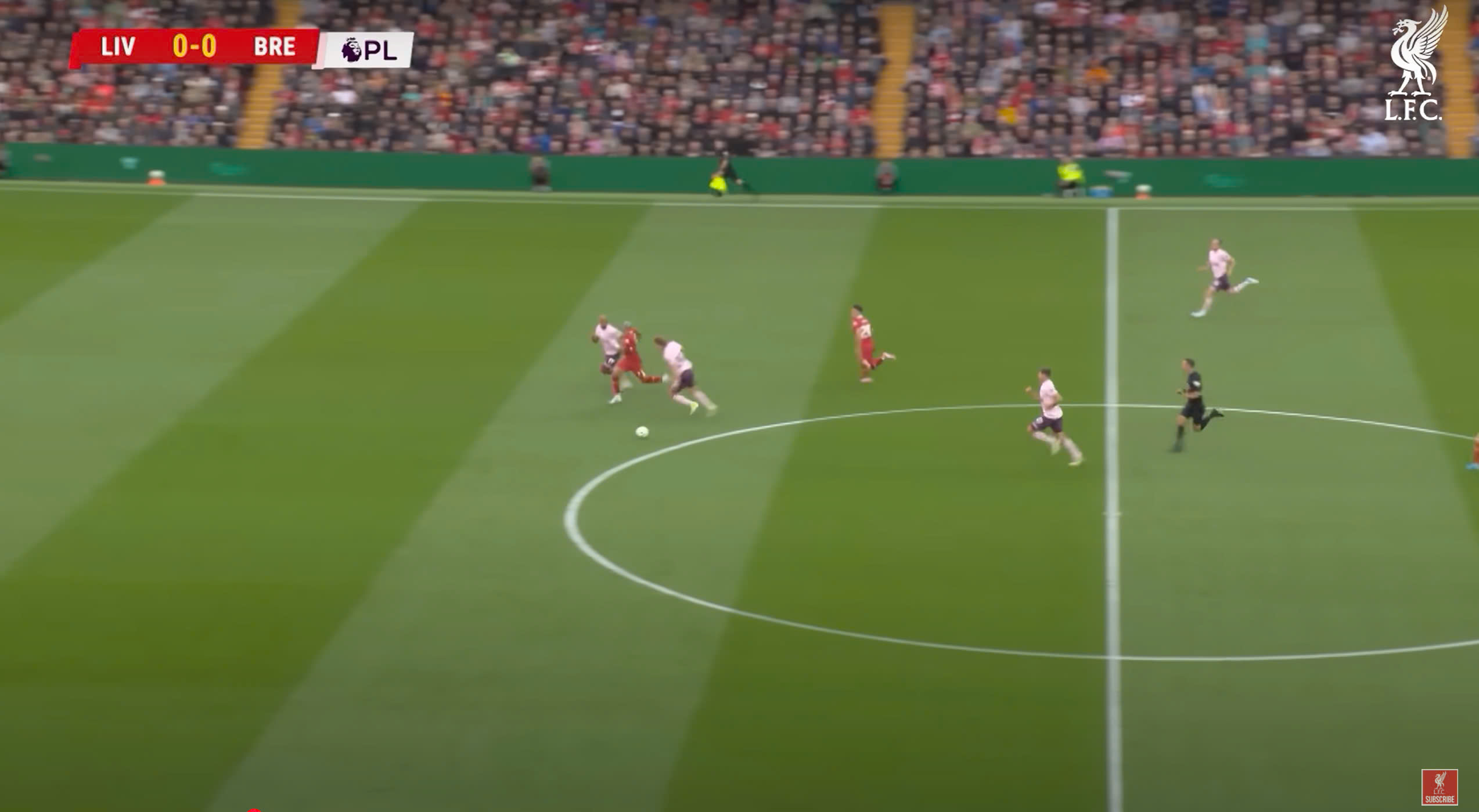 Vì sao các đội bóng Premier League ngày càng nguy hiểm sau các pha phòng ngự phạt góc 9