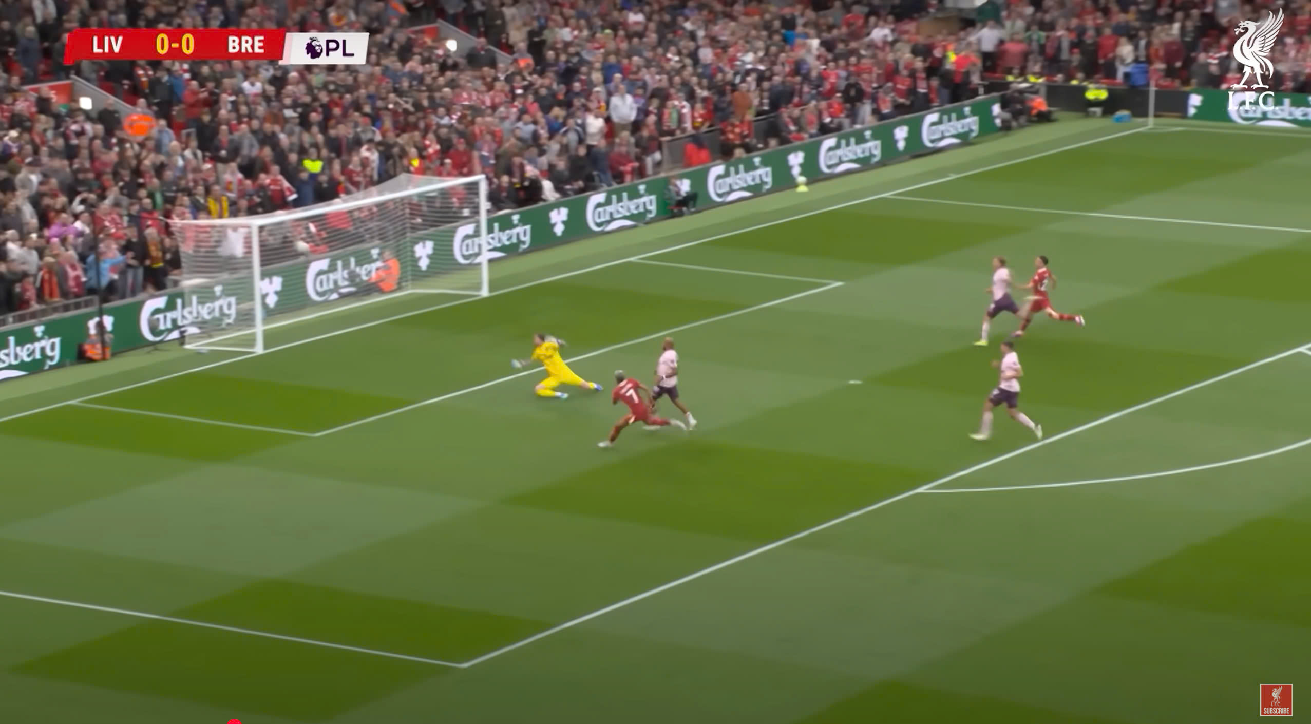 Vì sao các đội bóng Premier League ngày càng nguy hiểm sau các pha phòng ngự phạt góc 10