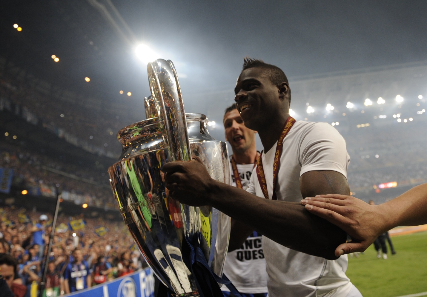 Arnautovic và Balotelli Từ hai gã cầu thủ bất trị đến những ngã rẽ của cuộc đời 2