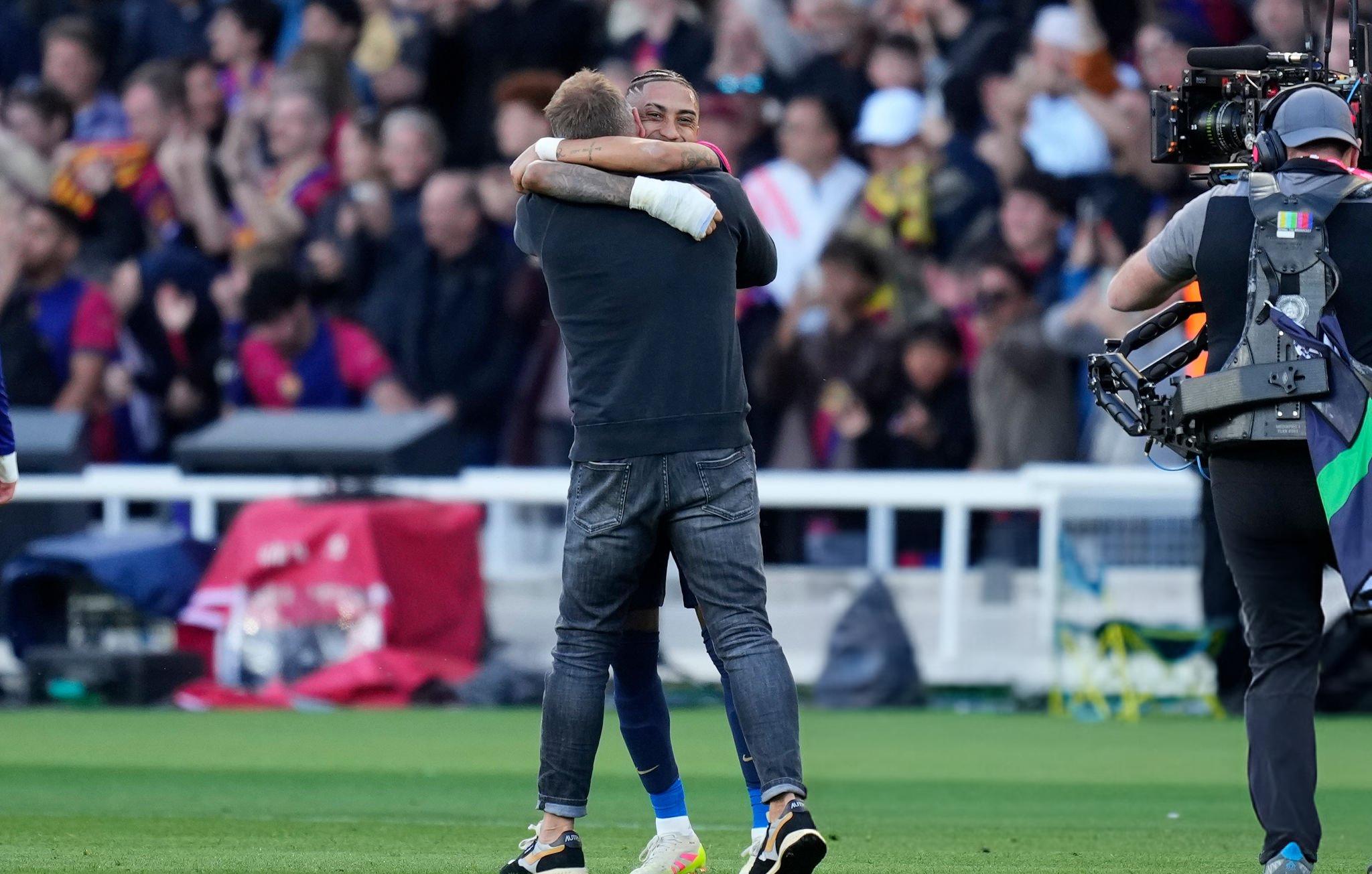 Raphinha & Hansi Flick Khi niềm tin được đền đáp xứng đáng 2 Raphinha & Hansi Flick Khi niềm tin được đền đáp xứng đáng 2