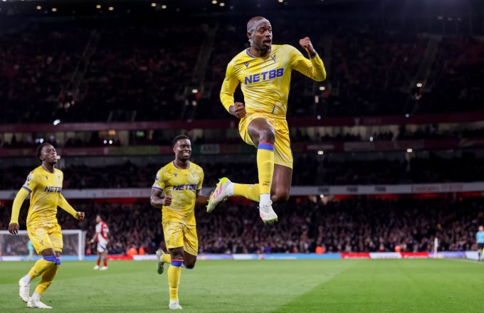 arsenal3-PNG-1745444097-9046-174