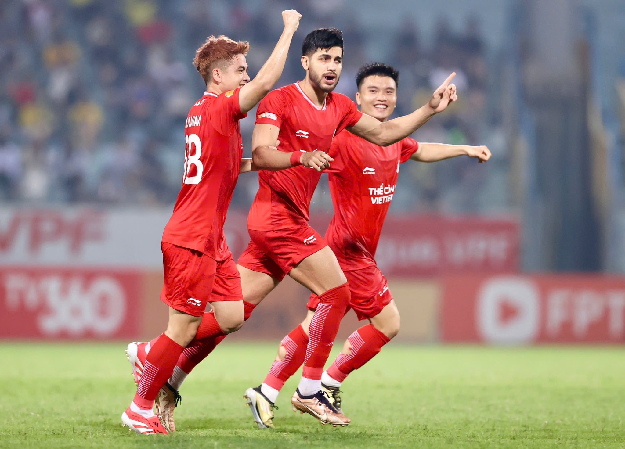 Thể Công Viettel và những kỳ vọng vào cuộc hôn nhân thế kỷ với HLV Popov 1