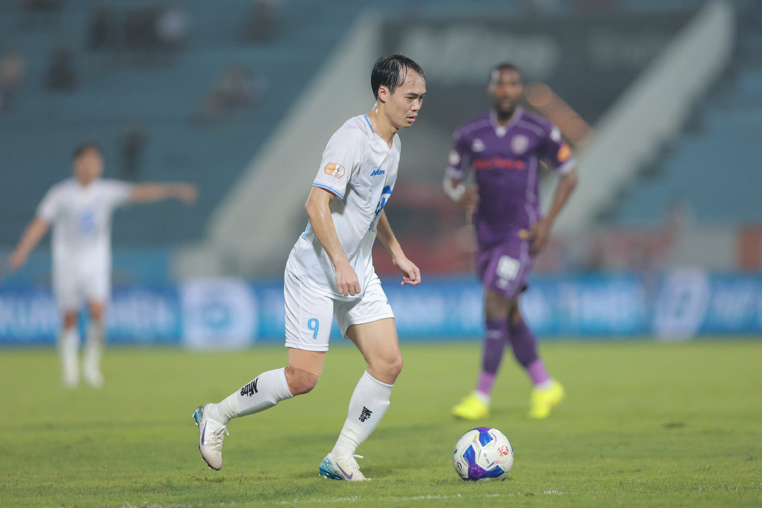 Văn Toàn tái xuất, Nam Định thêm hy vọng trước cuộc tái đấu Selangor 1 Văn Toàn tái xuất, Nam Định thêm hy vọng trước cuộc tái đấu Selangor 1