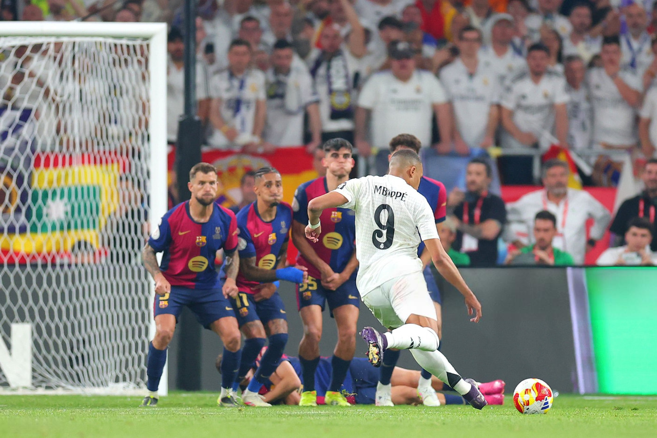 Trực tiếp bóng đá Barca vs Real Madrid Cúp Nhà vua hôm nay