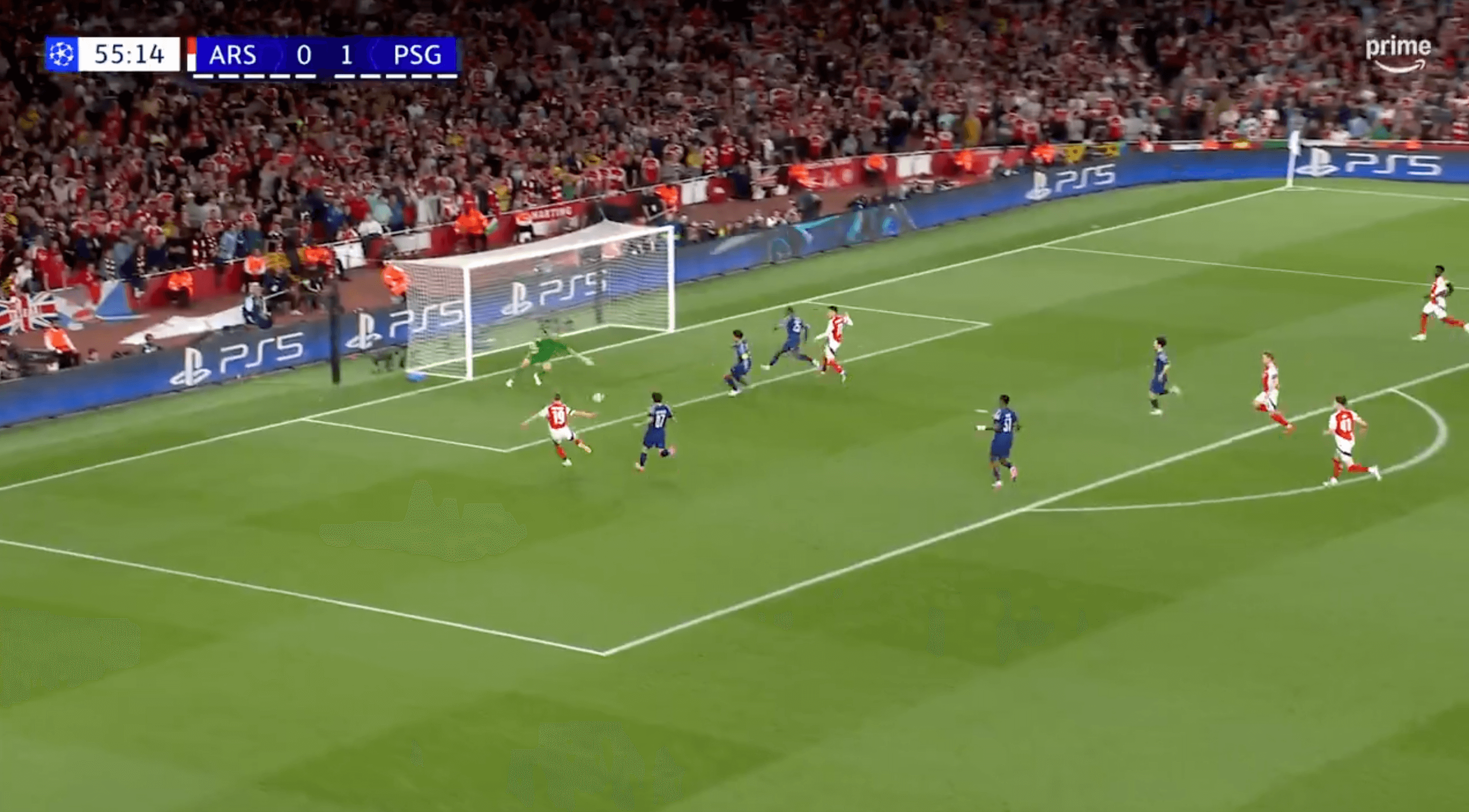 Gianluigi Donnarumma “Thần hộ mệnh” của PSG 3