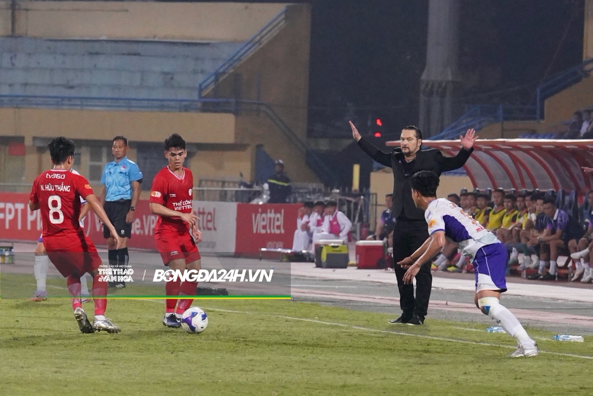 HLV Velizar Popov trọn niềm vui trong ngày ra mắt Thể Công Viettel 2