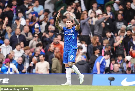 1746373414771_lc_galleryImage_Chelsea_s_Enzo_Fernandez_