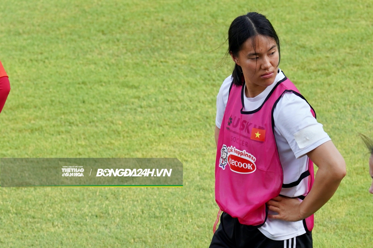 Nhân tố đặc biệt chiếm spotlight trong buổi tập của ĐT nữ Việt Nam 5