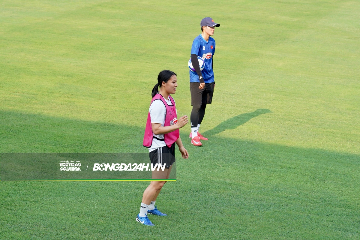 Nhân tố đặc biệt chiếm spotlight trong buổi tập của ĐT nữ Việt Nam 2
