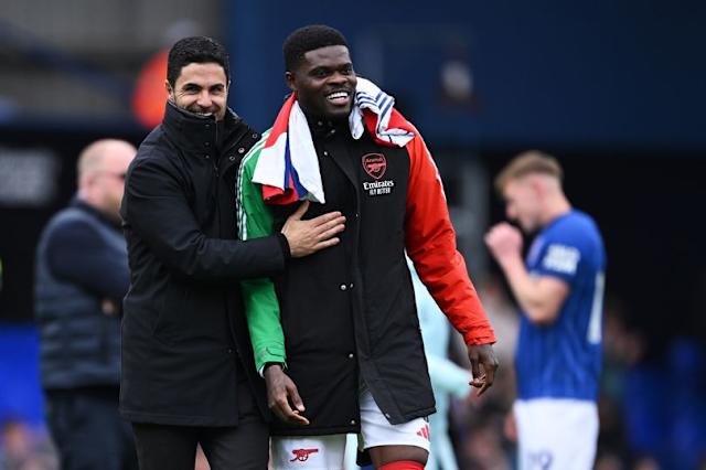 Arsenal tái đấu PSG Còn bao nhiêu phần trăm cơ hội vẫn phải cố! 4