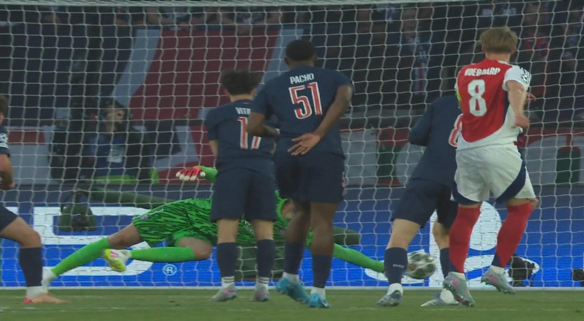 3 pha cứu thua tuyệt vời của Gianluigi Donnarumma trước Arsenal 2 3 pha cứu thua tuyệt vời của Gianluigi Donnarumma trước Arsenal 2