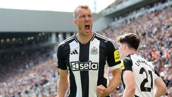 Newcastle thênh thang trên “đường băng” Champions League 1