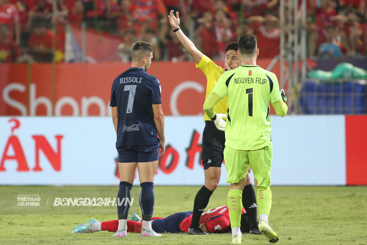 CAHN vs Buriram Kịch tính, quyết liệt và không thiếu tiểu xảo! 12