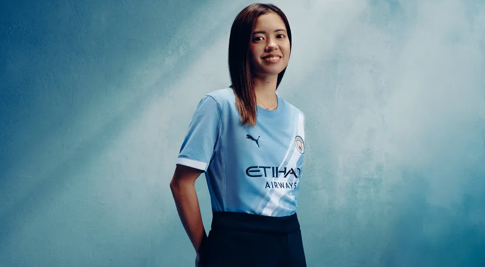 Man City ra mắt áo đấu sân nhà tuyệt đẹp cho mùa giải 202526 1 Man City ra mắt áo đấu sân nhà tuyệt đẹp cho mùa giải 202526 1