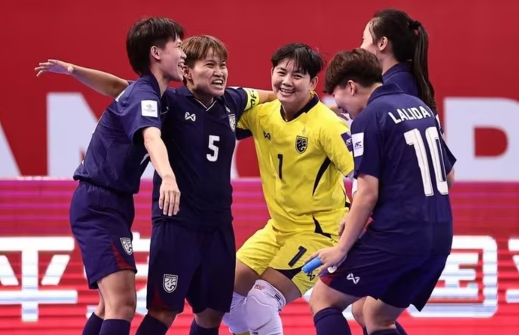 Tuyen Thai Lan an mung khi co ve di World Cup 2025