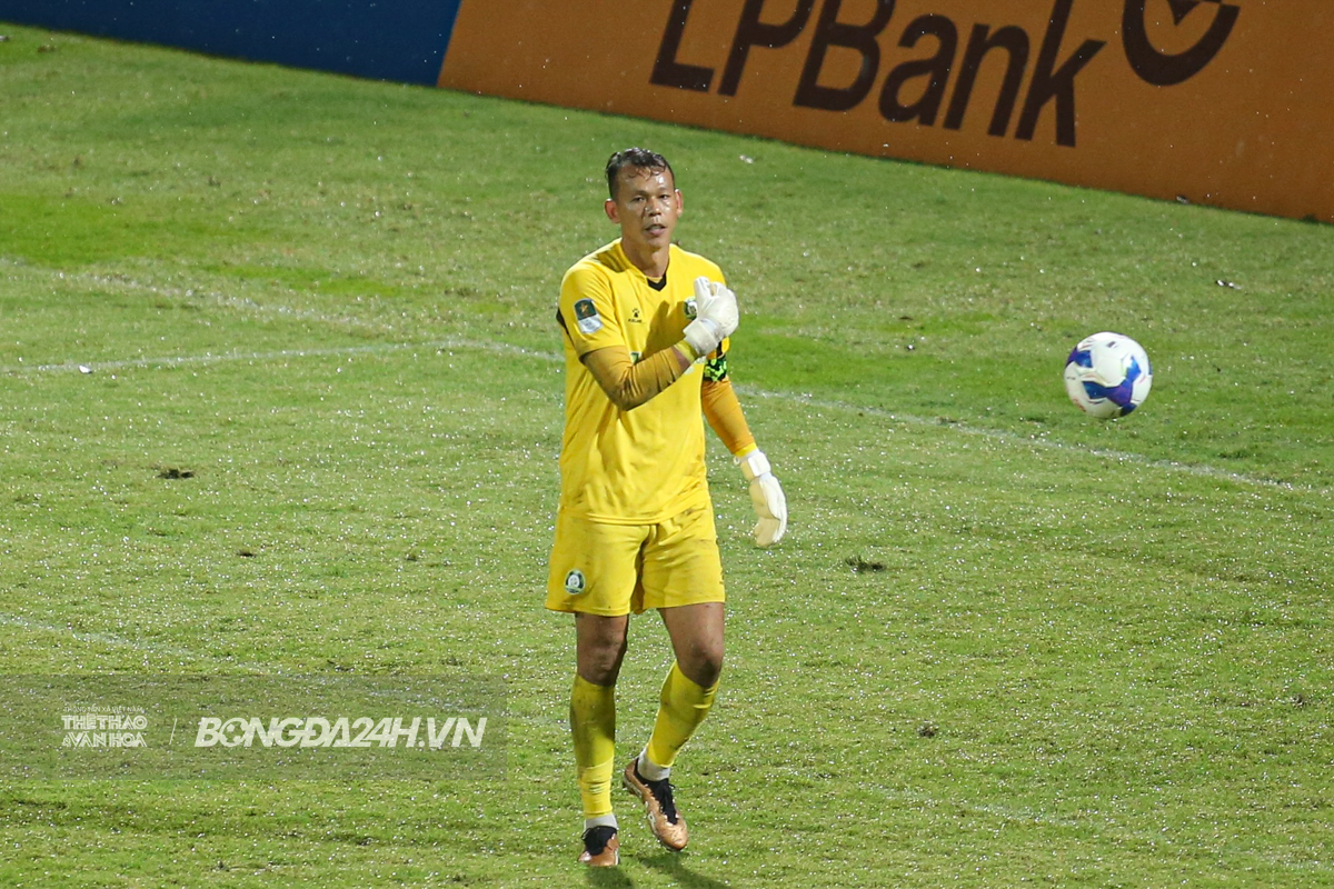 Nỗ lực của Công Phượng không thể ngăn Hoàng Đức vô địch 9