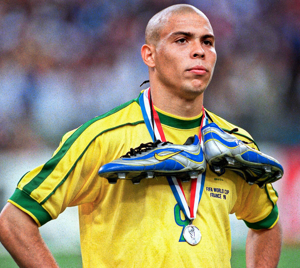 Giải mã Ronaldo de Lima (phần 2) Chuyện giật gân ở thế giới song song 10 Giải mã Ronaldo de Lima (phần 2) Chuyện giật gân ở thế giới song song 10