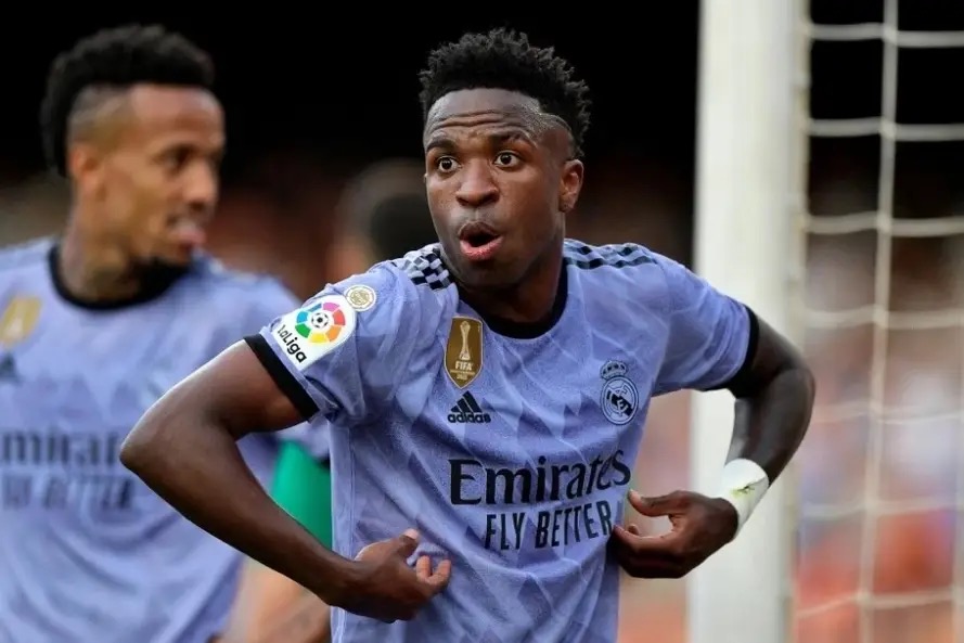 Valencia kien Vinicius vi lam phim sai su that