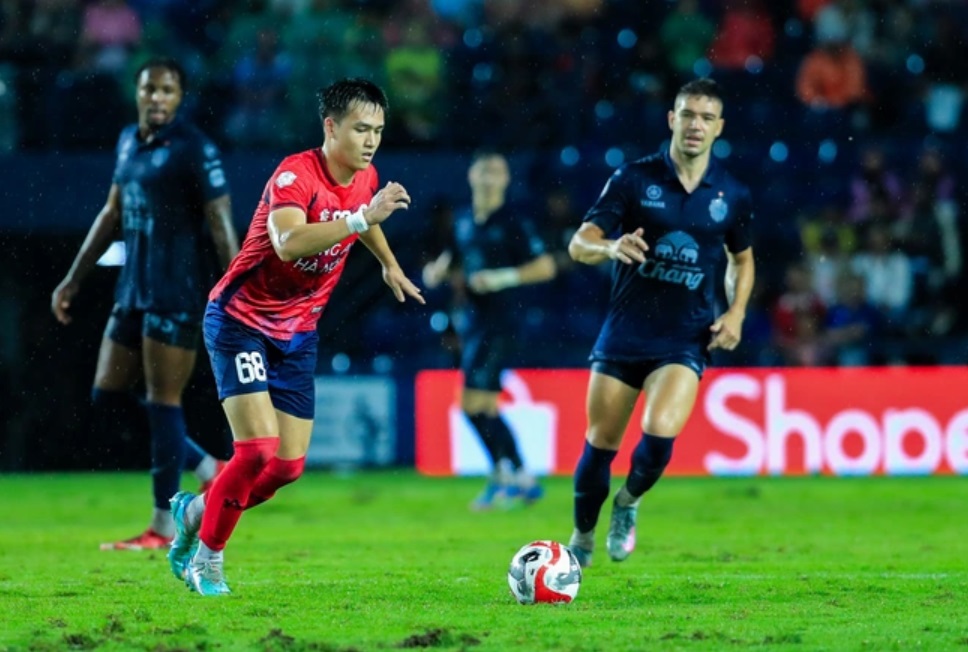 CLB CAHN de mat chuc vo dich day dang tiec vao tay Shopee Cup - anh CAHNFC