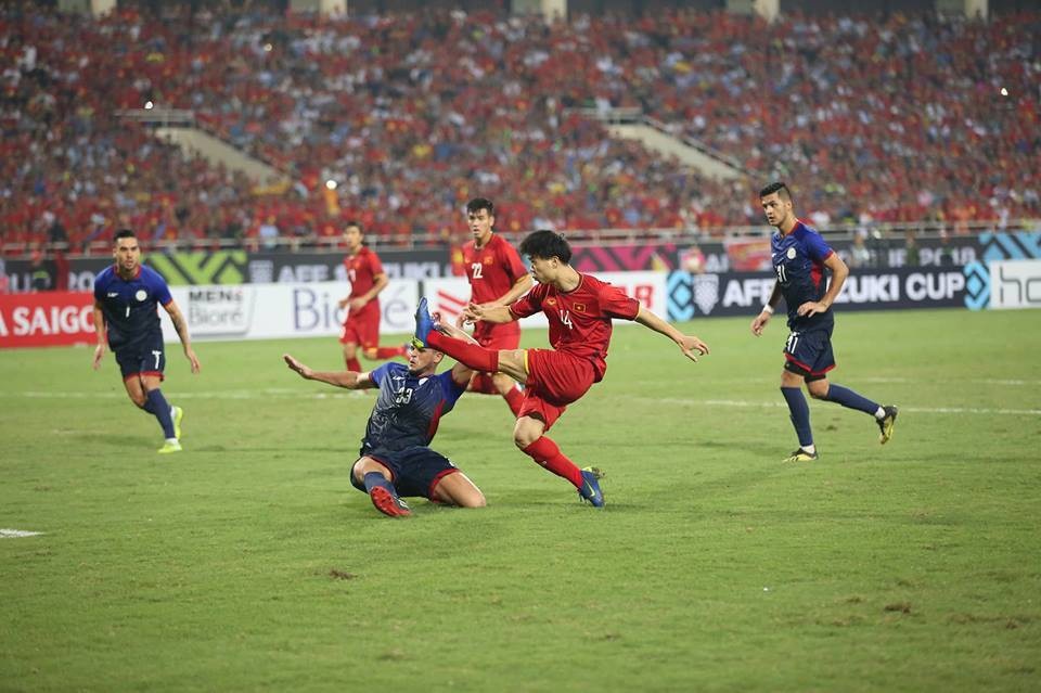 Công Phượng trở lại ĐT Việt Nam Nếu không là phượng hoàng, xin được làm loài “hoa lửa” 5 Công Phượng trở lại ĐT Việt Nam Nếu không là phượng hoàng, xin được làm loài “hoa lửa” 5