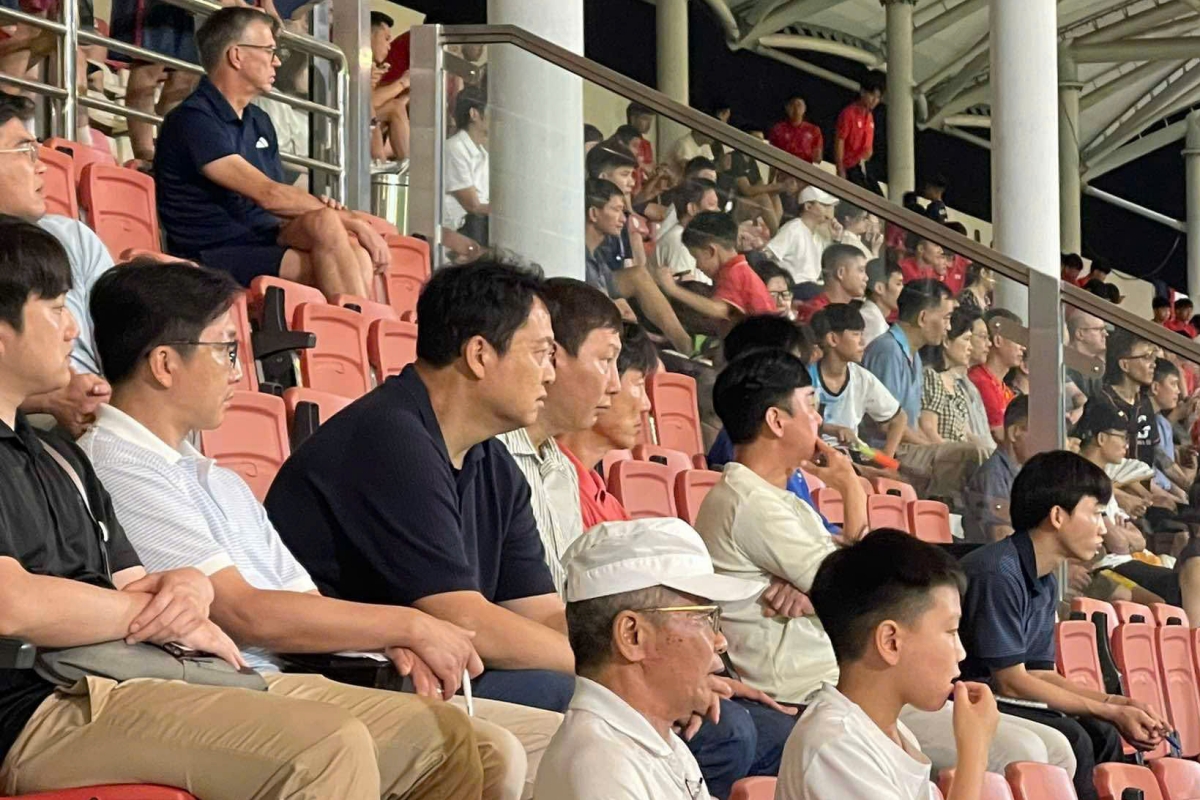 Công Phượng trở lại ĐT Việt Nam Nếu không là phượng hoàng, xin được làm loài “hoa lửa” 6 Công Phượng trở lại ĐT Việt Nam Nếu không là phượng hoàng, xin được làm loài “hoa lửa” 6