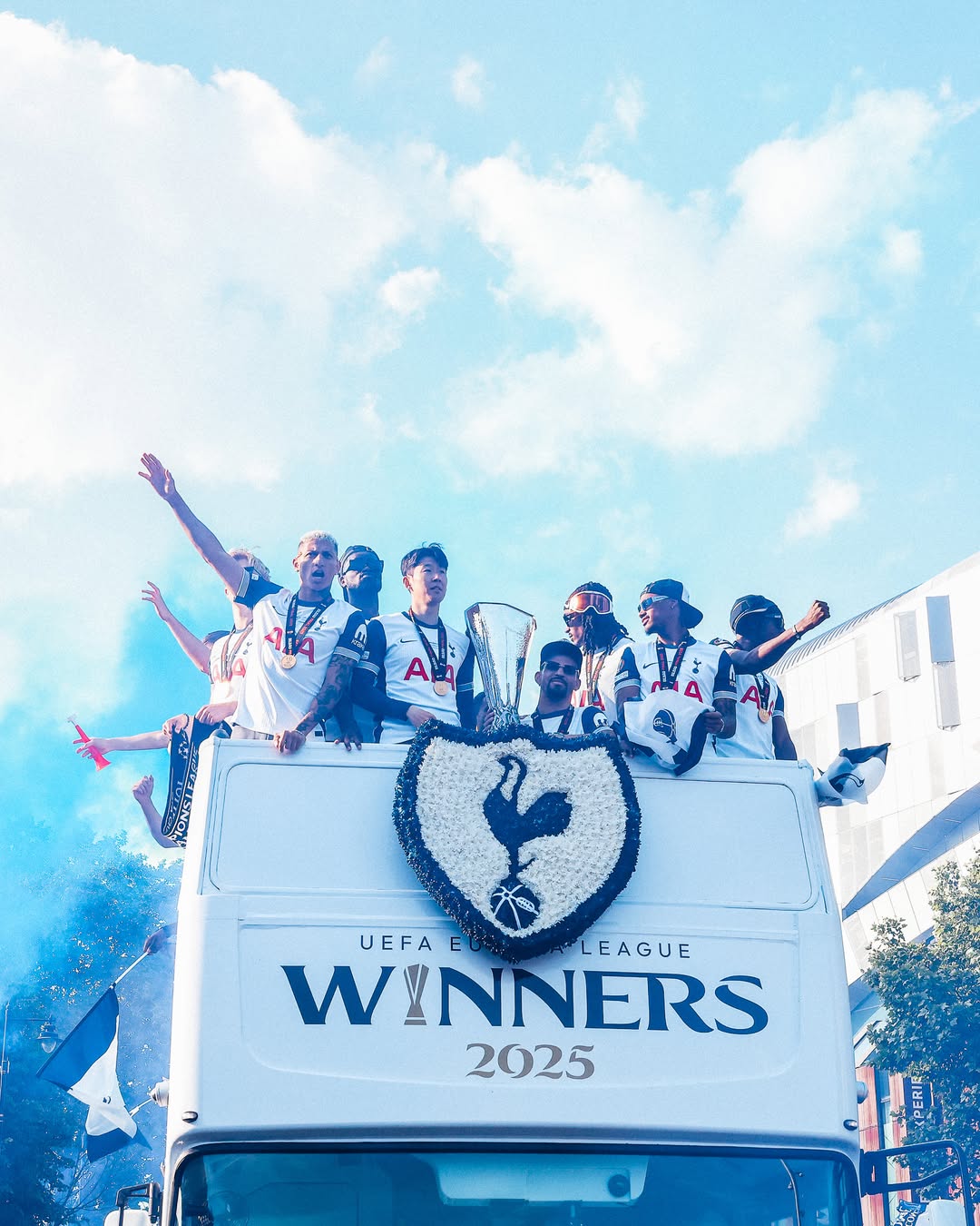 VIDEO Postecoglou lại có phát ngôn gây sốc sau chiến tích Europa League của Tottenham 1