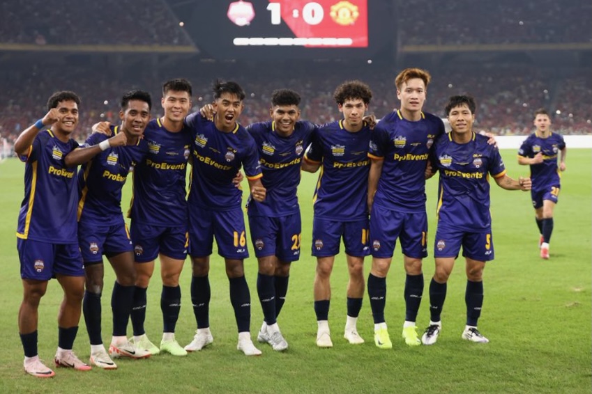 4 tuyển thủ Việt Nam vui mừng đăng ảnh với dàn sao Man United 3 4 tuyển thủ Việt Nam vui mừng đăng ảnh với dàn sao Man United 3